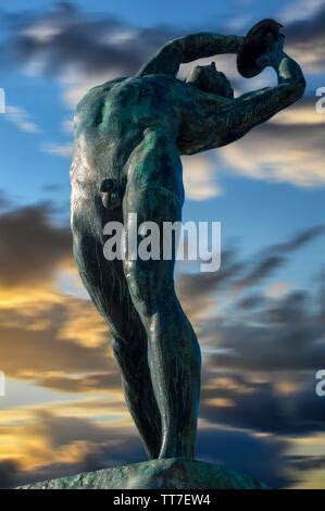 Estatua Griega El Discobolus Antiguo Lanzador De Discuas Ol Mpicas