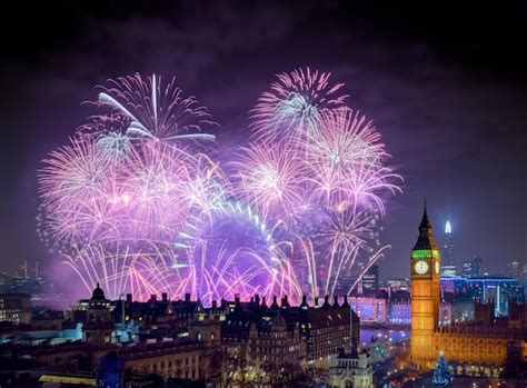 Premium Photo London New Years Eve Fireworks British Culture