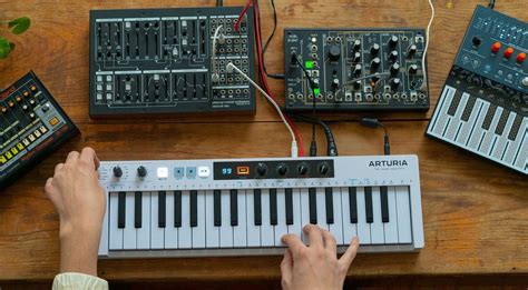 Arturia KeyStep 37: More notes, more lights, chords and arpeggiator patterns - gearnews.com