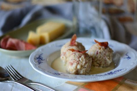 Canederli Allo Speck Su Fonduta Di Formaggi Ricette Di Maria