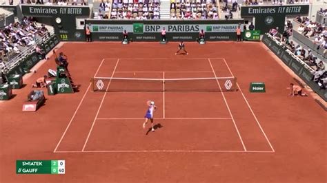 Roland Garros Gauff en larmes suite à une décision arbitrale Świątek