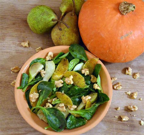 Feldsalat mit Orangen und Walnüssen I Köstlicher Herbst Salat