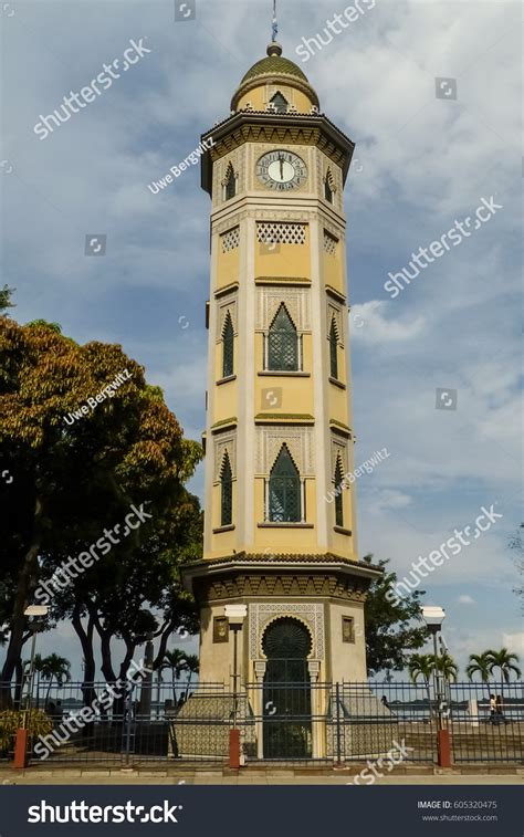 Torre Morisca Torre Del Reloj Malecon Foto De Stock