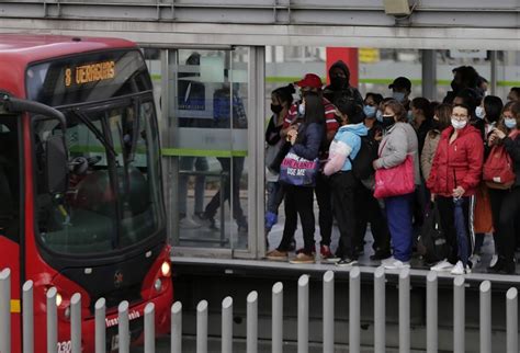 Protestas En Bogotá Estaciones De Transmilenio Cerradas La Fm