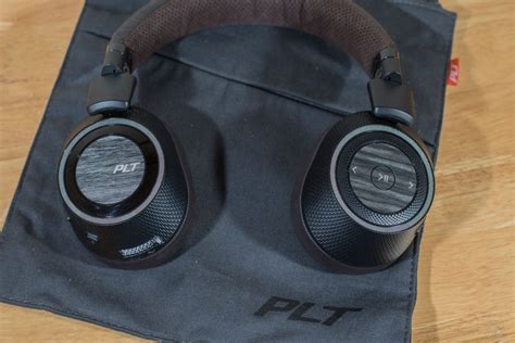 Plantronics Backbeat Pro 2 Review