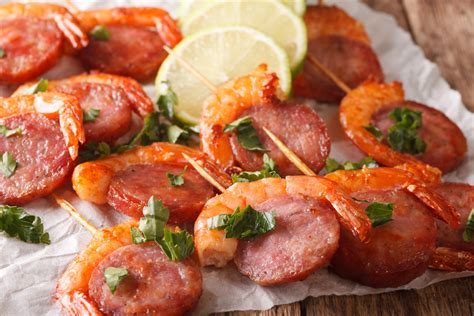 10 recettes au chorizo pour l apéritif Brochettes de crevettes et