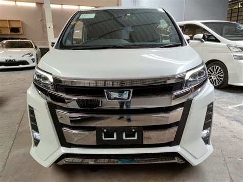 2018 TOYOTA NOAH 2 0 Si WXB NEW FACELIFT TOYOTA SAFETY SENSING