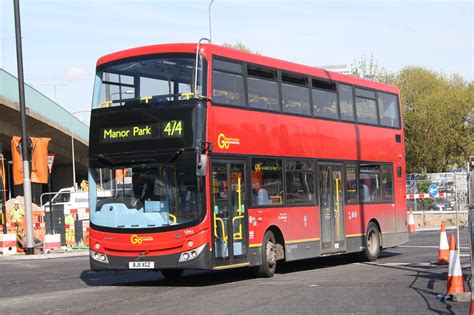 Vm Bj Xgz Go Ahead Departing Canning Town Bus Stn Th Flickr