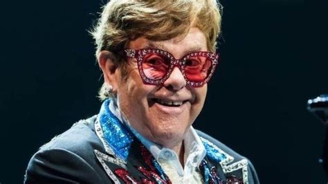 Elton John Se Convierte En Un Artista EGOT Al Ganar Su Primer Emmy