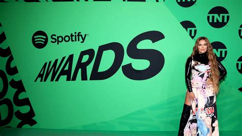 Karol G Con Un Vestido De Anime En Los Spotify Awards 2020 Vogue