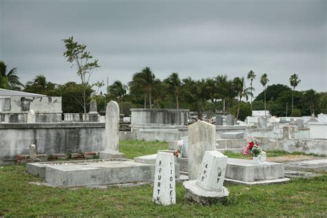 File:Key West cemetery.jpg