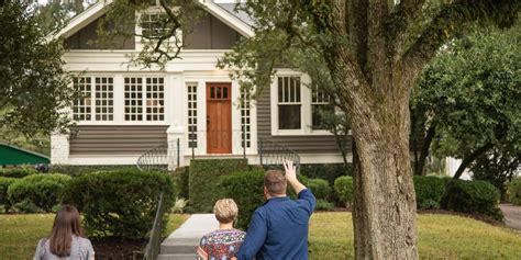 Erin and Ben Napier Say This Is One of Their Favorite 'Home Town' Houses