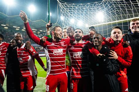 Ligue Des Champions Et Si Brest Sinvitait Au Stade De France Pour La