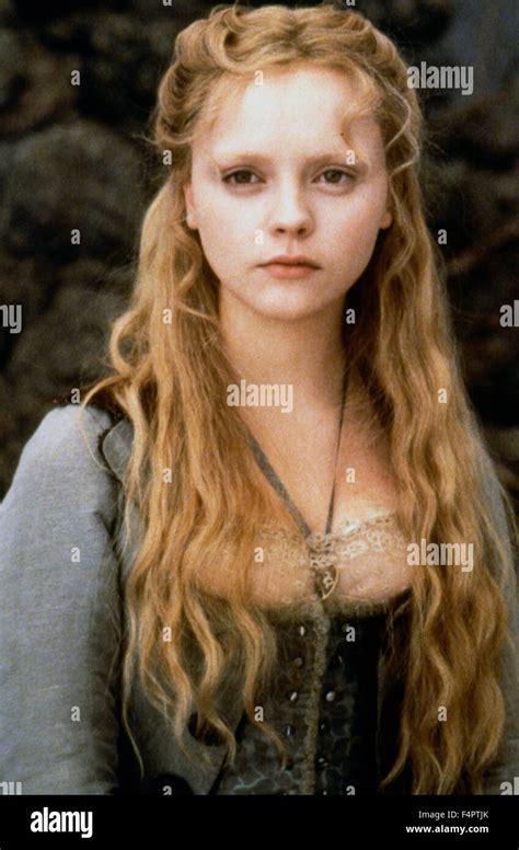 Christina Ricci Sleepy Hollow 1999 Hi Res Stock Photography And Images