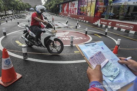 Rabu Sim Keliling Hanya Tersedia Di Empat Wilayah Jakarta Antara News