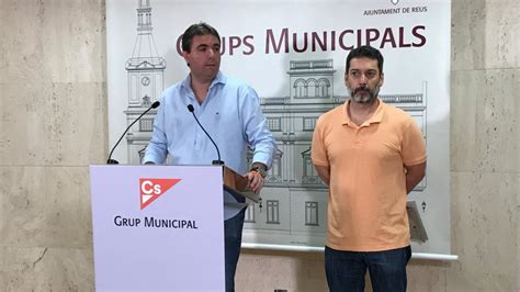 Ciutadans de Reus denunciarà Pellicer per tornar a posar la pancarta