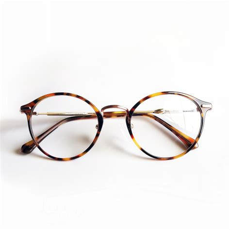 Premium Photo Tortoiseshell Round Glasses On White Background