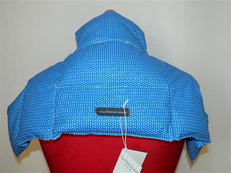 4 in 1 XL Nacken Schulter Rücken und Bauchkissen Blumen blau