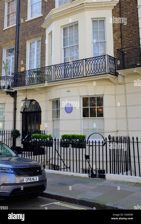 Former Home Of John Lennon At 34 Montagu Square London Uk Stock Photo