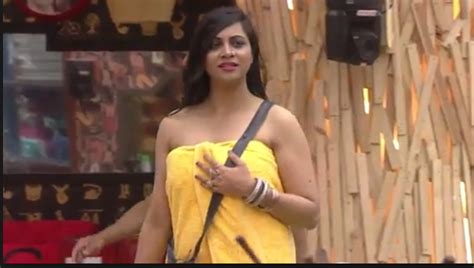 Big Boss 11 Contestant Arshi Khan Joins Congress News Leak Centre