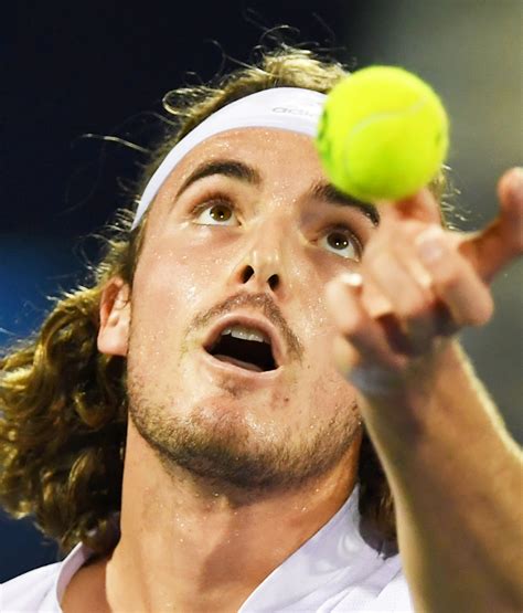 Tsitsipas Downs Medvedev Reaches French Open Semis Tempo The