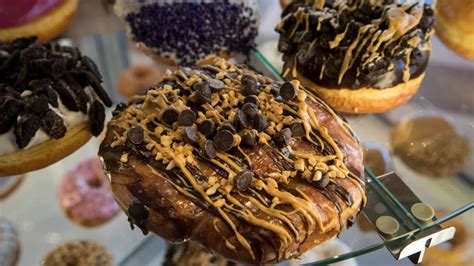 Voodoo Doughnut Announces Opening Date For New Chicago Store Fox 32