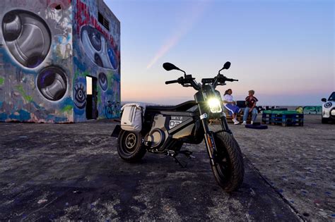 Bmw Ce Neues Elektromotorrad F R