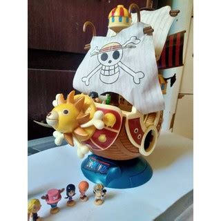 Authentic Bandai 2008 One Piece Pirate Ship Thousand Sunny DX Set