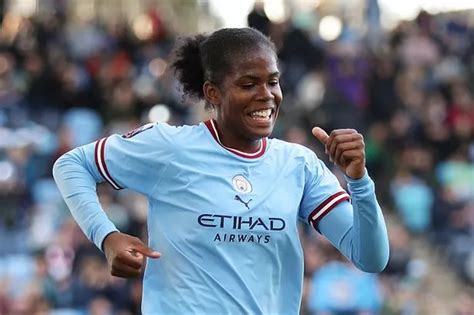 Man Citys Khadija ‘bunny Shaw Wins Player Of The Month Award