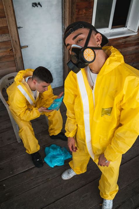 Real Doppelganger On Ig Oufit Breaking Bad Breaking Bad Costume