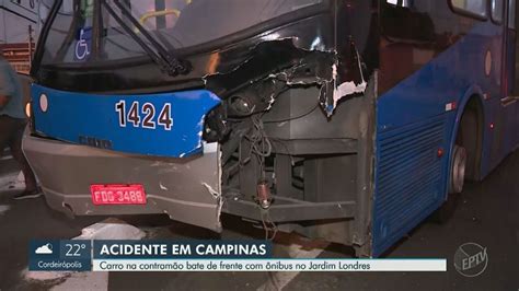 Carro e ônibus batem de frente e três pessoas ficam feridas em Campinas