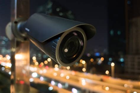 How to Place Security Cameras Near Lights - CamBasket