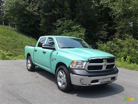 2021 Ram 1500 Classic Crew Cab 4x4 Exterior Photos