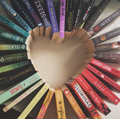 Rainbow 🌈 Heart Of Books