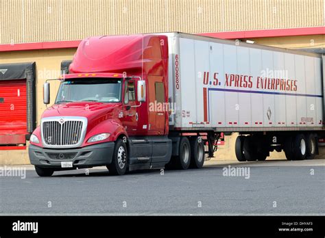 Truck lorry semi tractor trailer backed up to a loading dock Stock ...