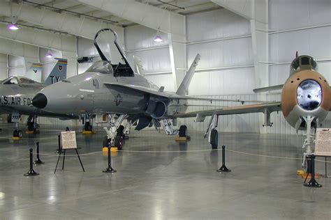 Mcdonnell Douglas F A A Hornet Specifications And Photos