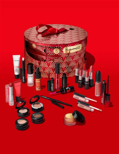 Prvi beauty adventski kalendari već su tu