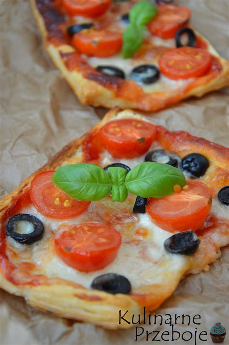 Mini Pizzerinki Z Ciasta Francuskiego Z Mozzarell