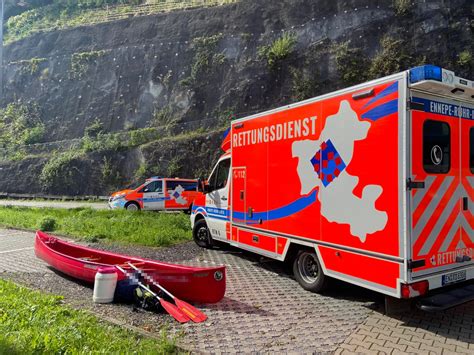 FW EN Kanu Vor Dem Koepchenwerk In Seenot Herdecker Feuerwehr Rettet