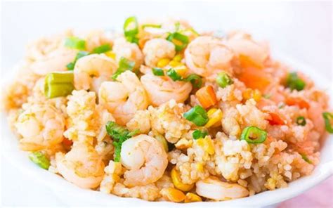 La Meilleure Recette De Riz Frit Aux Crevettes Super Facile à Faire