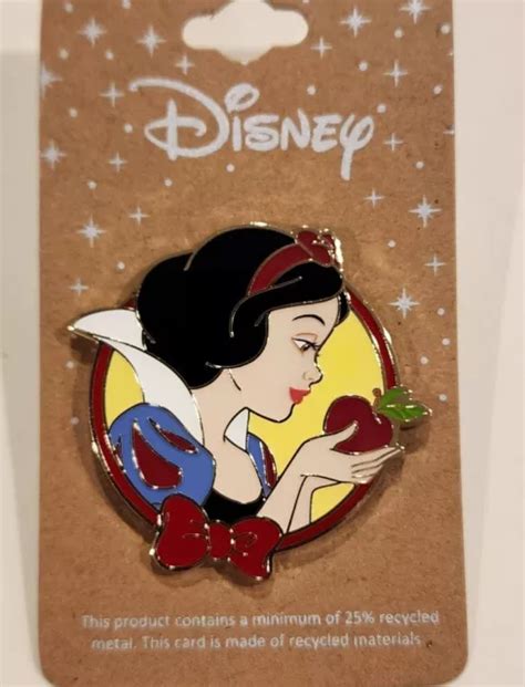 Disney Snow White And The Seven Dwarfs Snow White Apple Enamel Pin New