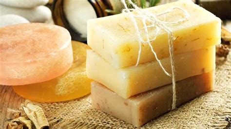 35 Homemade Soap Tutorials Recipes And Ideas You Can Diy