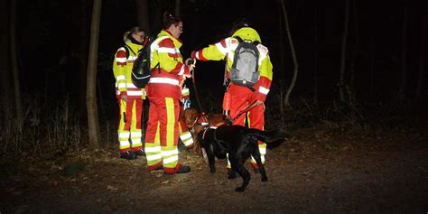 N Chtlicher Einsatz In Hamburg Hilferufe Im Wald Polizei Sucht Nach