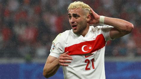 Liverpool da Arne Slot un ilk istediği transfer Barış Alper Yılmaz