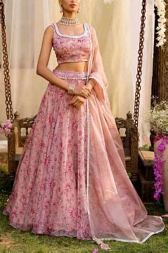 Buy Nude Pink Floral Lehenga Set By Chhavvi Aggarwal At Aashni And Co