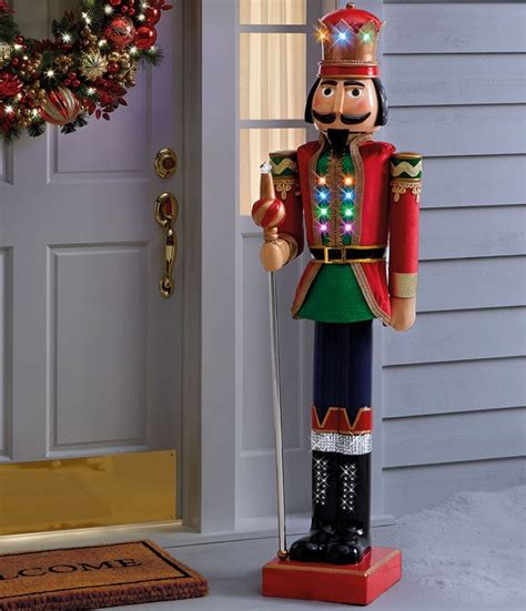 The Lighted 5′ Musical Nutcracker | Christmas