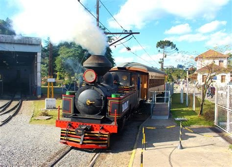 Passeio da Maria Fumaça atrai turistas em Campos do Jordão Guarulhos Hoje