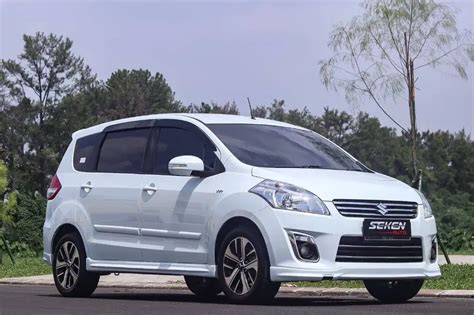 Suzuki Ertiga 1 4 GX Elegant AT Matic 2014 Putih Metalik Mobil Bekas