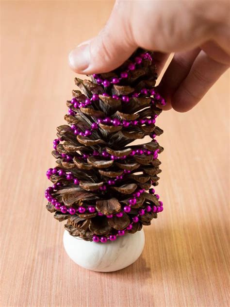 Make A Pinecone Centerpiece For The Holidays Hgtv