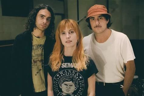 Lagu Terbaik Paramore Band Yang Dirumorkan Bubar Usai Hapus Semua